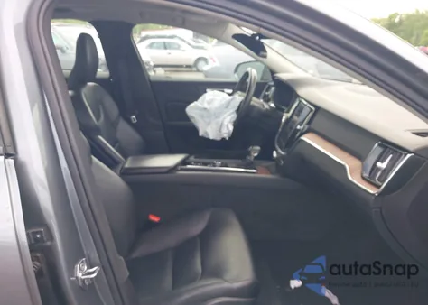 2020 Volvo S60 T6 Momentum from USA, damaged, VIN 7JRA22TK2LG065825